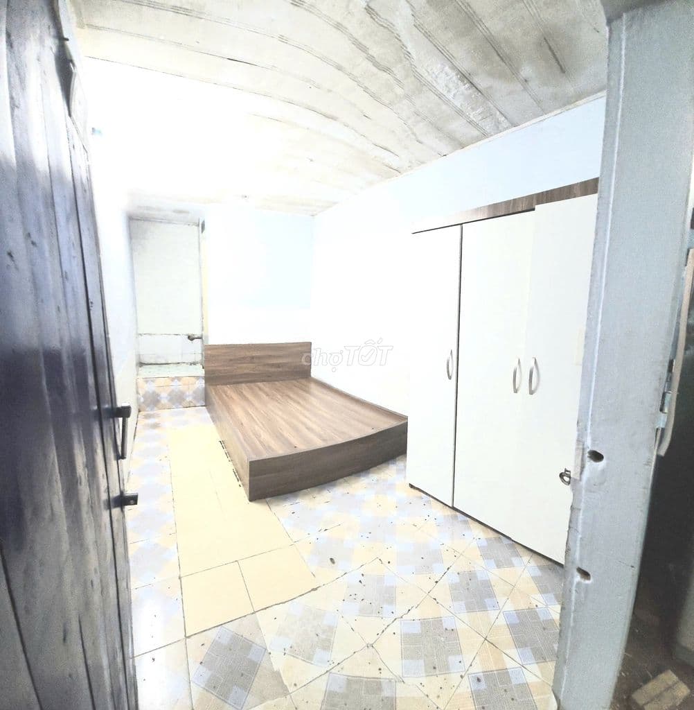 Full đồ, vs khép kín, điều hòa mới, nóng lạnh, 2.2tr/ph/th - Ảnh 3