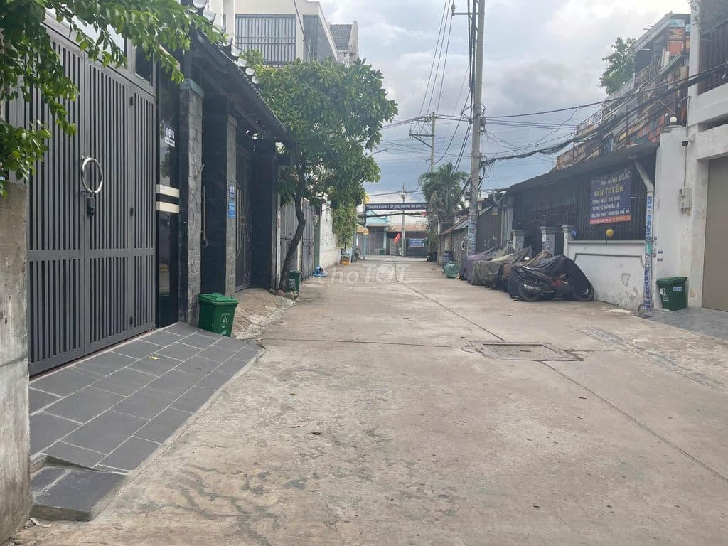 Bán lô đất HXH Trần Thị Năm, Trung Mỹ Tây, DT: 145m2, giá 10.3 tỷ tl