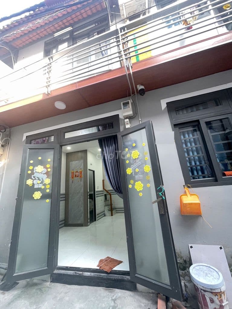 Nhà / ngắn gần chung cư PiCity, 2PN. DT 3,5x6m, giá 868 triệu còn bớt