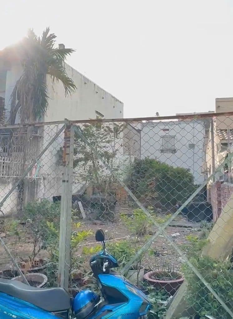 BÁN 160M ĐẤT GIÁ RẺ XÂY CHDV + BT SÁT PHẠM VĂN ĐỒNG THỦ ĐỨC