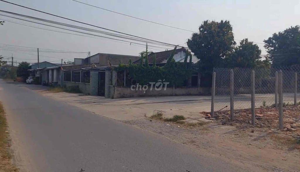 🔥2 MẶT TIỀN LÊ THỊ BAY–990.2m²,CHỈ 10,6 TỶ🔥 2 mặt tiền đường 12m - Ảnh 2