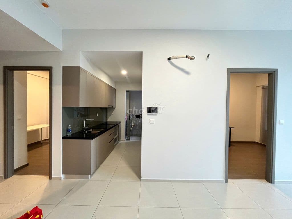 Bán căn 59m2, giá 2.65ty view ngoại khu, tầng cao, sổ sẵn, CC WESTGATE