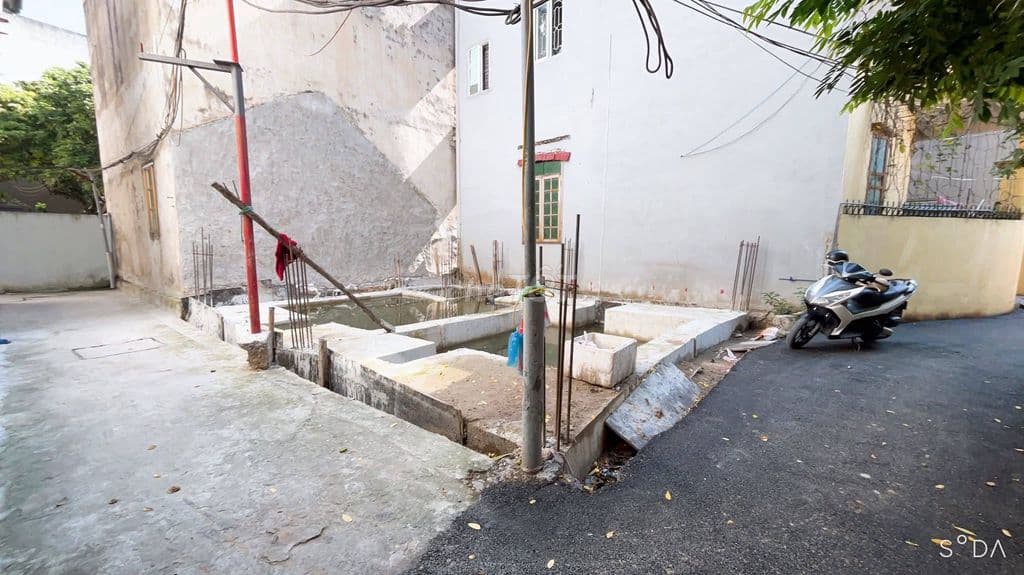 Bán đất xuân phương 50m2 lô góc tặng gpxd 6.5 tầng 15m ra trục oto