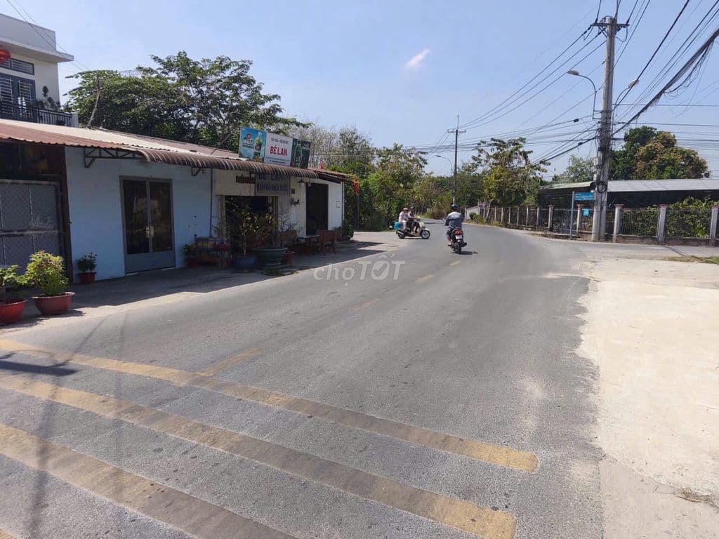 Bán đất Củ Chi 300m2 có thổ cư giá 1,6 tỷ