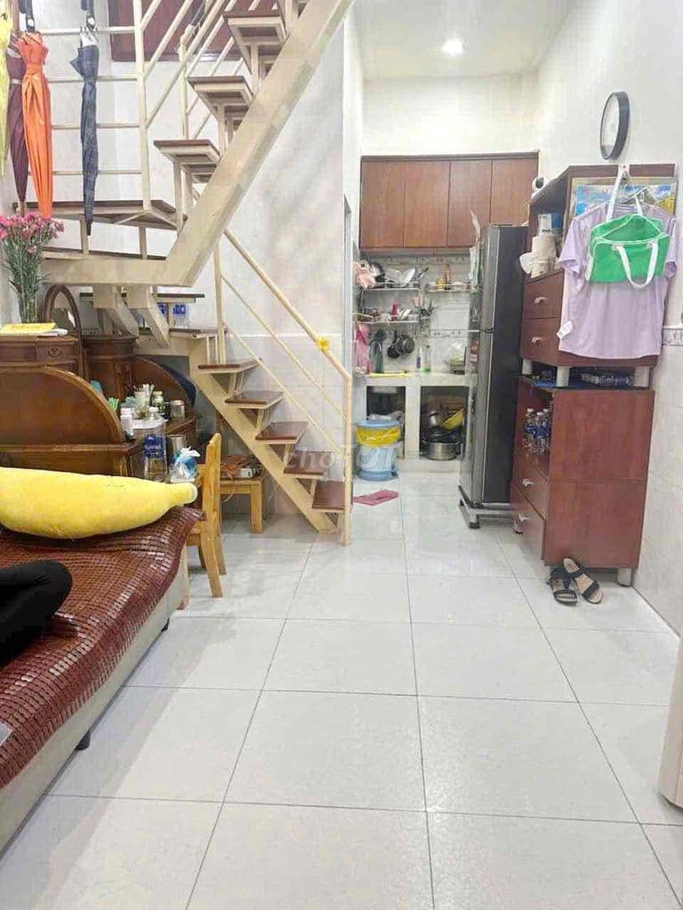 Bán Nhà Sổ Riêng Đường Lâm Văn Bền