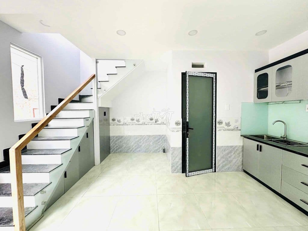 nhà phố full nội thất sổ 5.căn sau Tu Viện Khánh An Q.12 - Ảnh 3