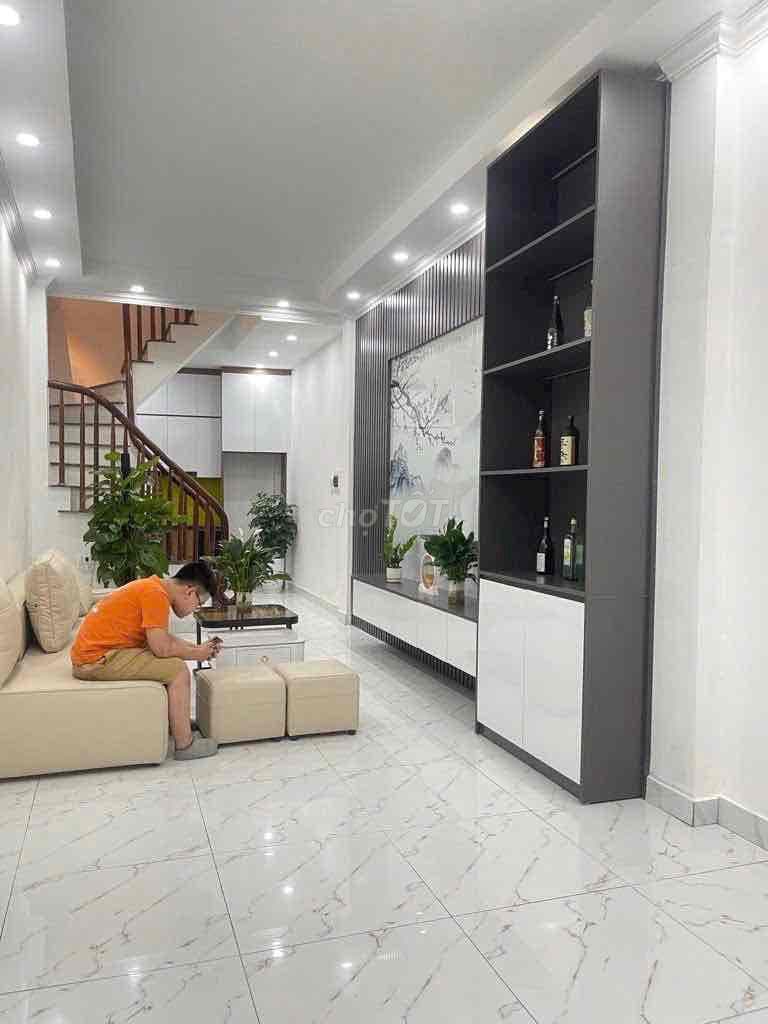 phố Nhân Hoà- Nhà đẹp ở ngay- 32m2- 5 tầng- ngõ rộng thoáng- 8.75 tỷ