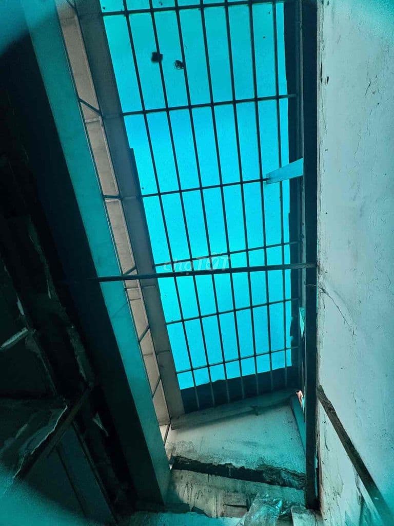 Bán nhà mặt tiền Trần Phú Quận 5, 42m2, 2 tầng, tiện xây mới. - Ảnh 3