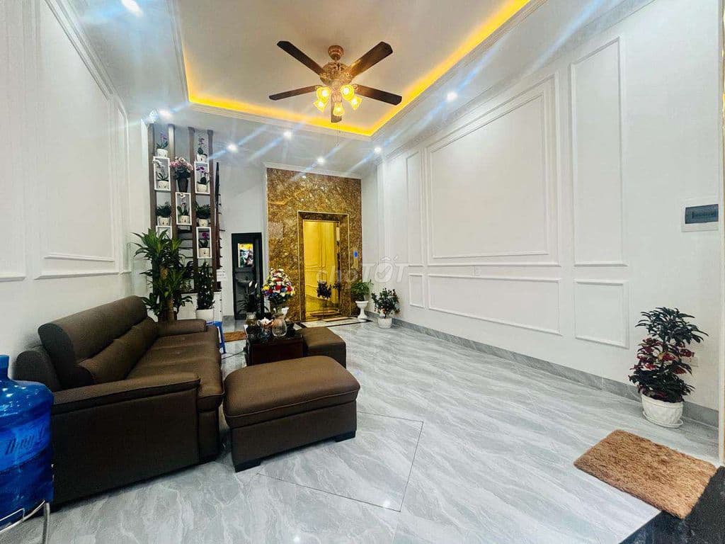 Linh Lang - Đào Tấn, gần oto, xây mới 7 tầng thang máy, full nội thất - Ảnh 2