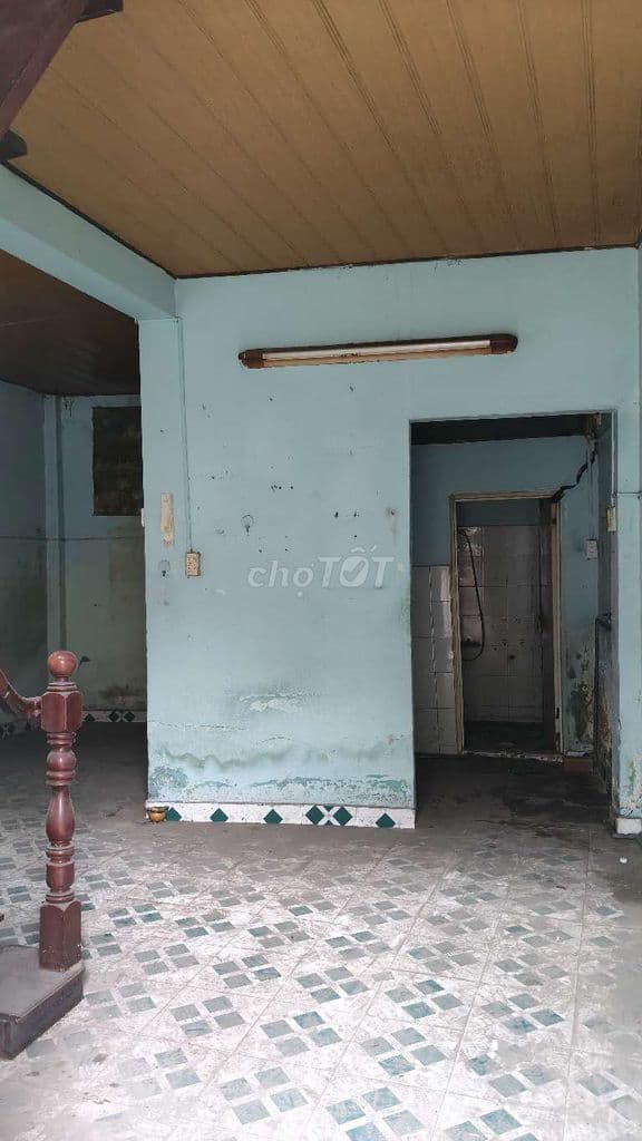 BÁN NHÀ HÓC MÔN - 2 TẦNG - 3 GÁT ĐẬU CỬA - NGANG 8M - GIÁ CỰC RẺ - Ảnh 3