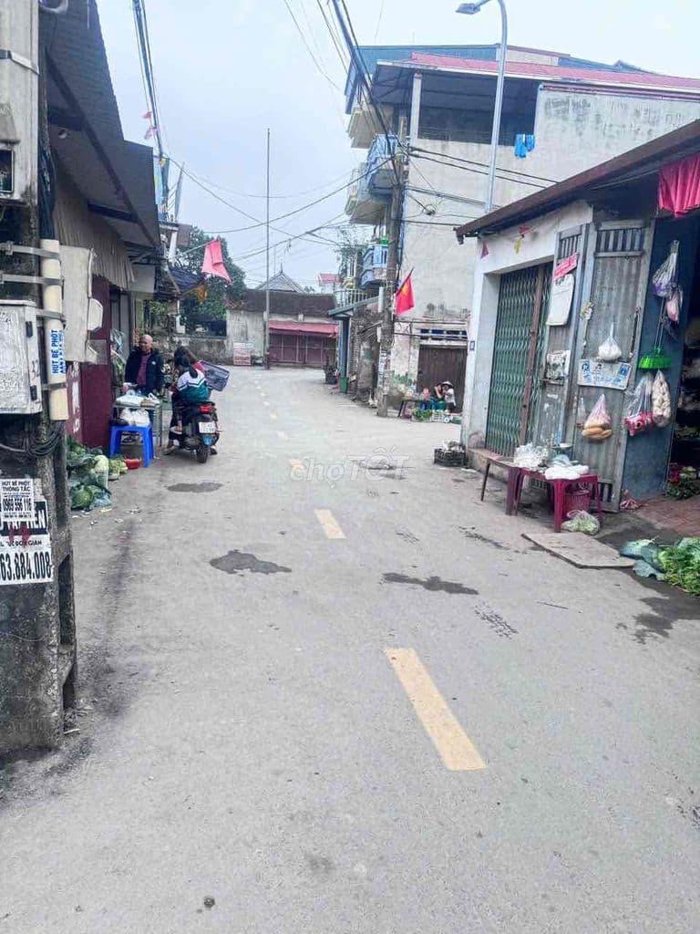 Ngộp thở, chính chủ cần bán gấp lô đất hoa hậu xã Ngọc Tảo, có 1 ko 2