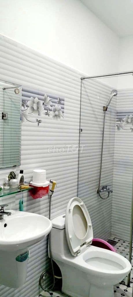 Bán nhà hẻm 6m, 4x12m 1 trệt 2 lầu 1 sân thượng trước sau, chính chủ - Ảnh 3