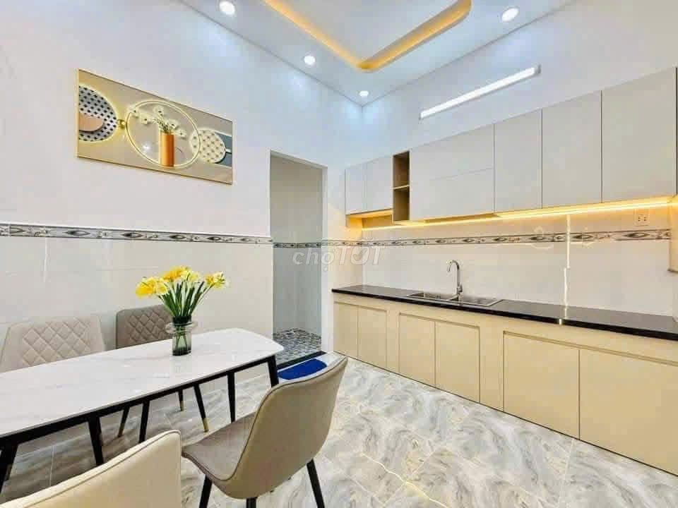 Đi định cư bán nhà 3 tầng Lò Gốm 54m2 3PN 2WC, chủ xây kiên cố để ở. - Ảnh 3