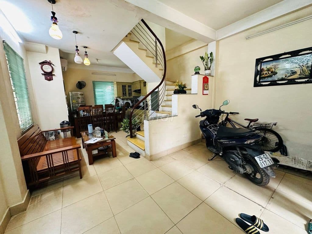 🏡 LÔ GÓC 3 MẶT THOÁNG – NGÕ THÔNG – KHU MỖ LAO HIẾM NHÀ BÁN