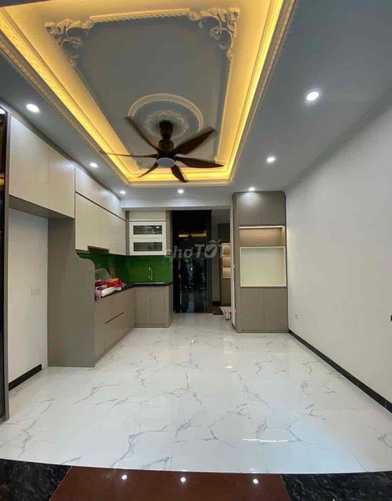Mặt ngõ kinh doanh phố Minh Khai thang máy 35m2 x5T giá 7.5 tỷ sổ đỏ C