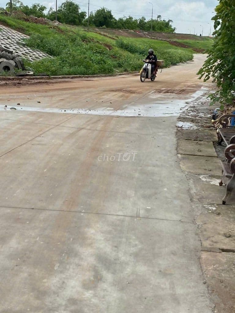 BÁN ĐẤT MẶT ĐƯỜNG GOM TỨ HIỆP - 65M2 - Ô TÔ TẢI TRÁNH - GIÁ 7.4 TỶ