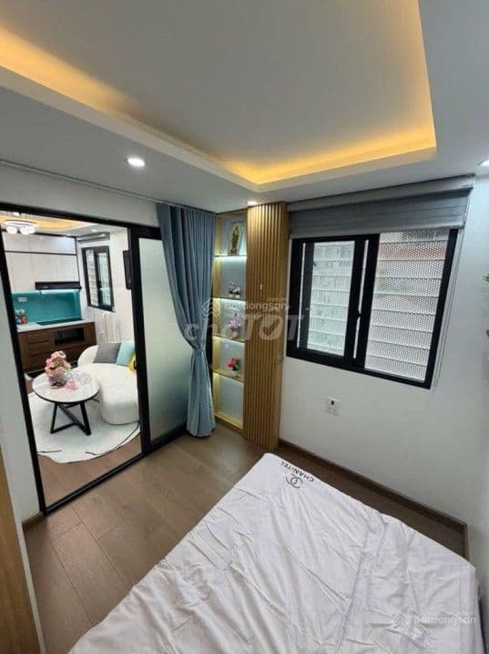 Căn hộ 530 Thụy Khuê, 2 ngủ, thang máy, ô tô đỗ, full nội thất, 50m2