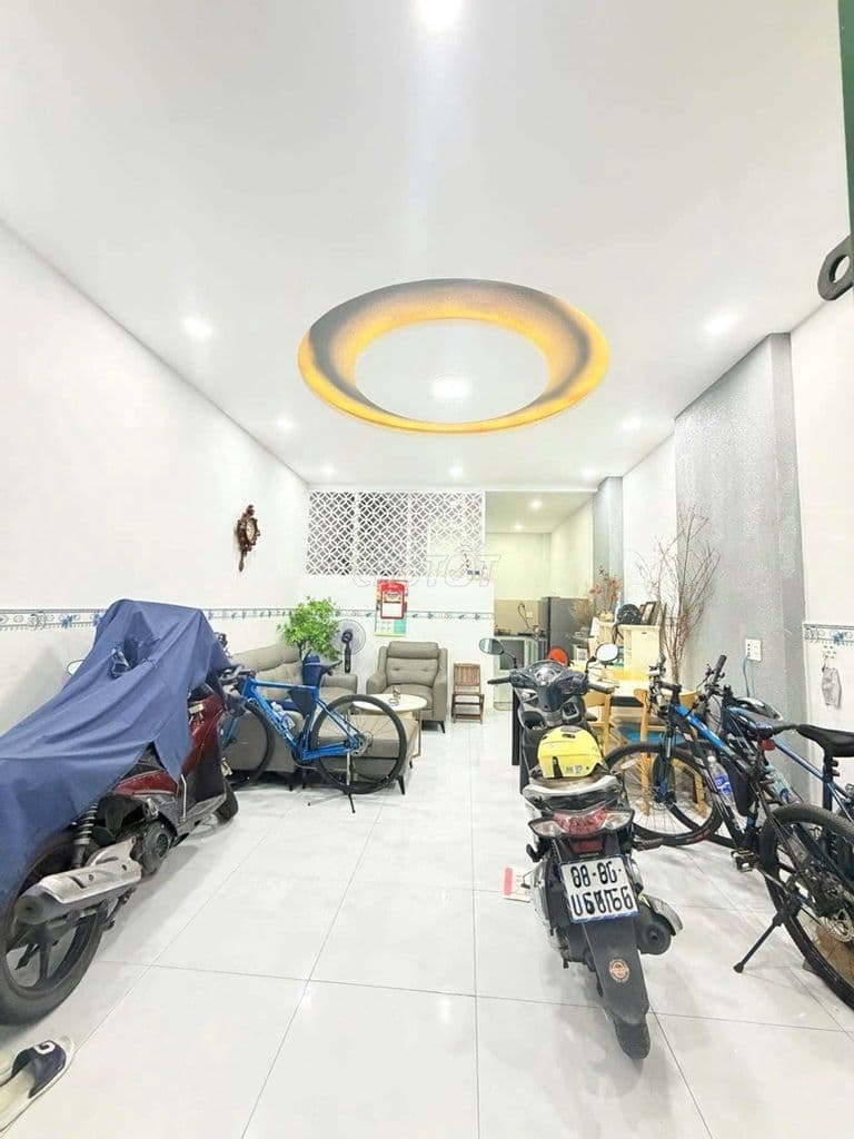 Nhà mới đẹp 2PN 2WC hẻm Lạc Long Quân - Ảnh 2
