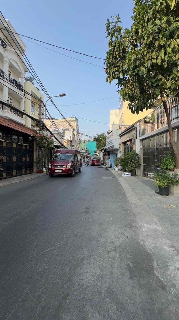 🏡 CHDV 5 TẦNG – THU NHẬP 50TR/THÁNG – MẶT TIỀN NGUYỄN VĂN CÔNG, GẦN SÂ