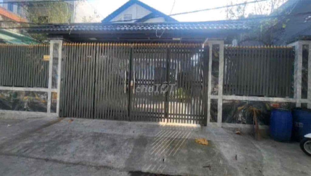 Bán nhà cấp 4 có dãy phòng trọ khu Lý Phục Man quận 7