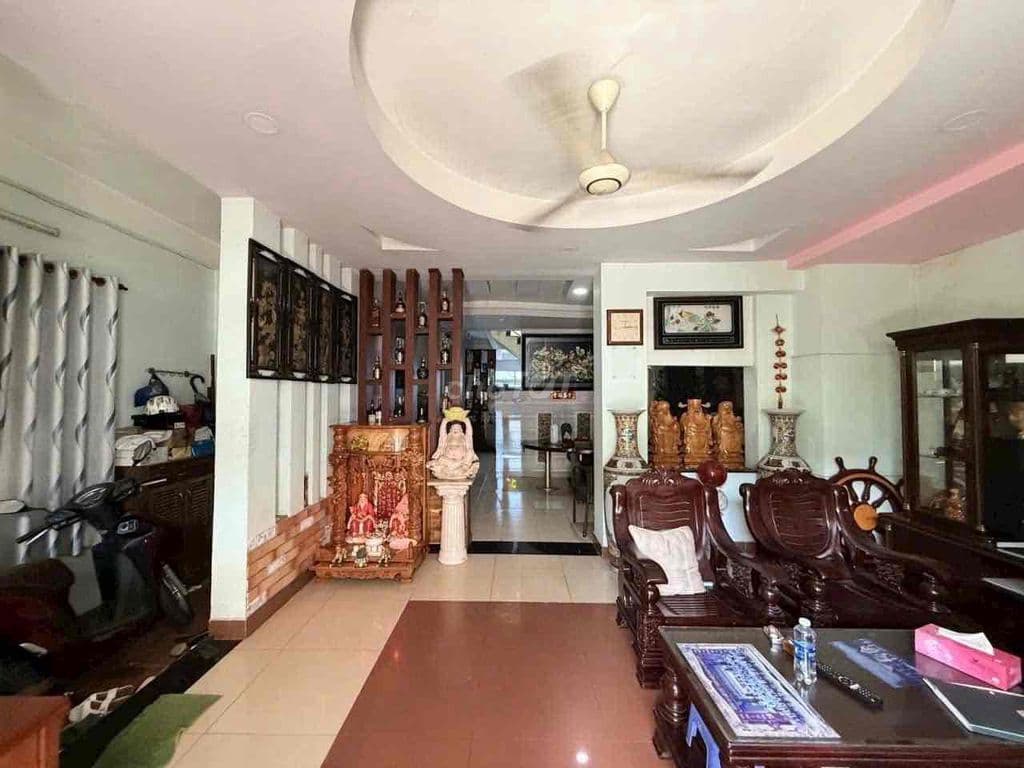 Mặt tiền Tây Hoà ngang 6,8m Phước Long A Thủ Đức