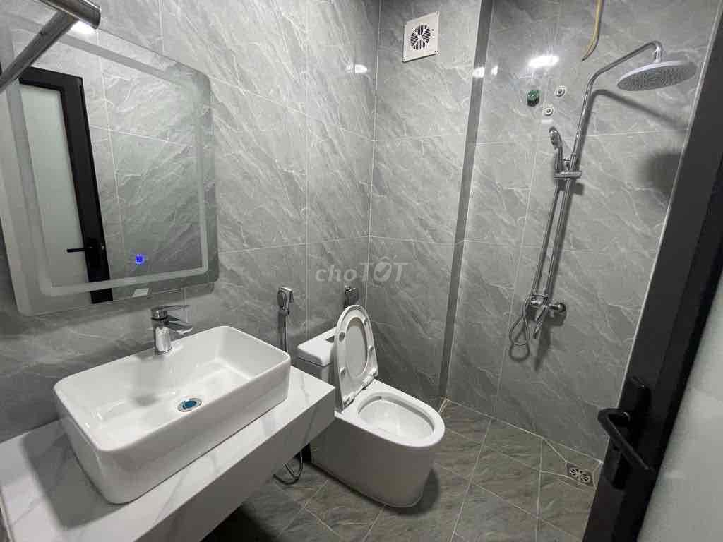 Bán nhà Giang Biên 33m dân xây ô tô tải đỗ cửa full nội thất 6 ty - Ảnh 3