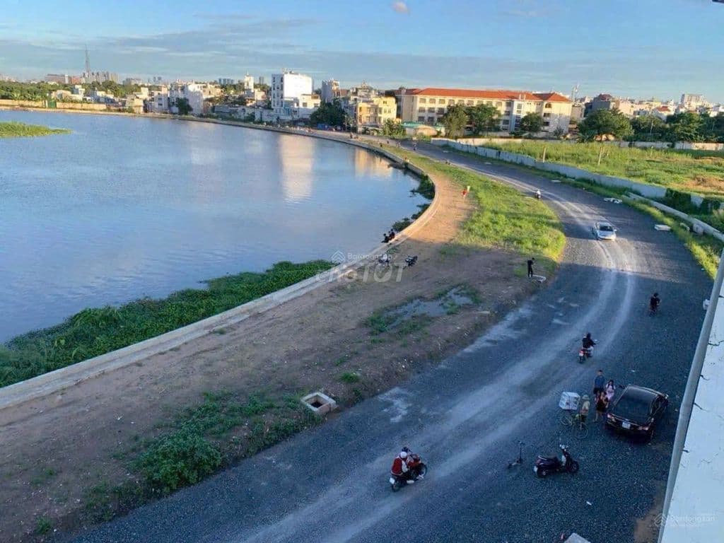 ĐẤT VÀNG KDC TÂN TIẾN - KÊNH THAM LƯƠNG - 5X27 , 135m2 CHỈ 52tr/m2