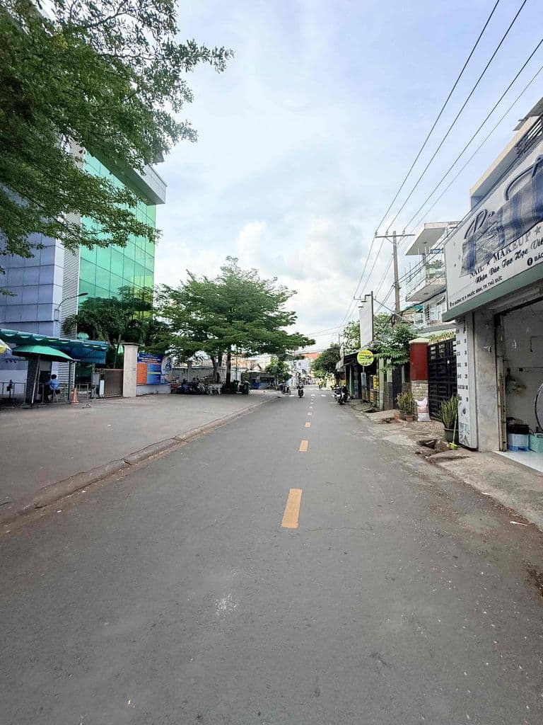 Nhận ký gửi mua bán bds Phường Phước Bình, Q9. DT: 86.5m2/Giá 9.5 Tỷ