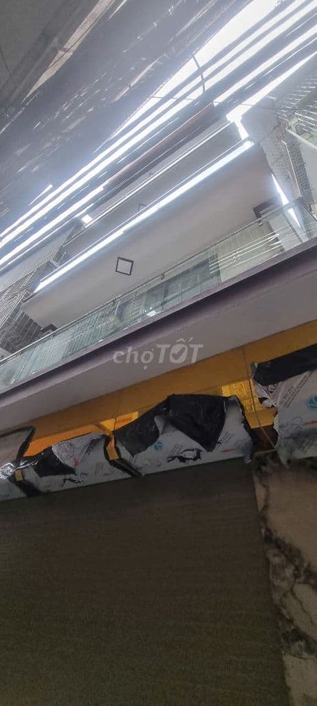 Nhà 6 tầng thang máy MT 5.5 m mới 100% số 118 ngõ 296 Minh Khai