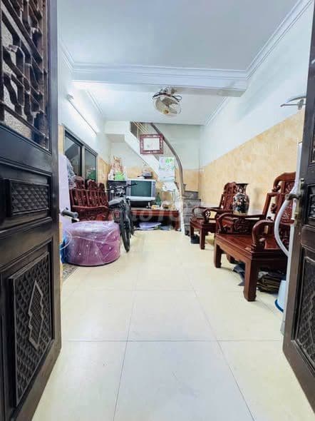 Bán nhà phố Bạch Mai 40m2, 3 tầng, lô góc, sổ đỏ - Ảnh 2