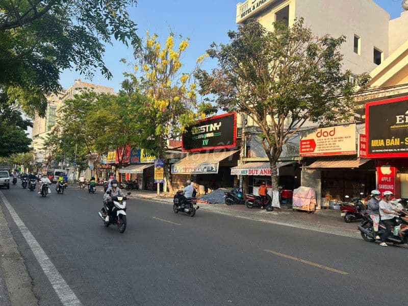 Bán nhà sát Trương Công Định, Tân Bình, 102m2, ngang 6m, chỉ 8 tỷ hơn