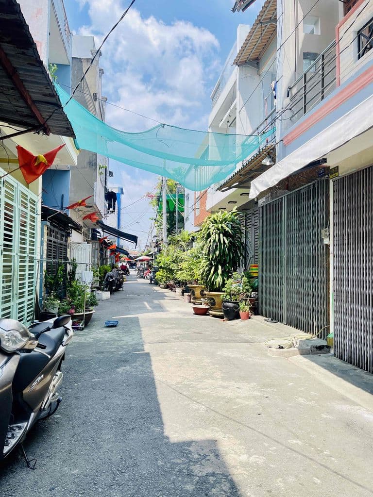 Hẻm nhựa xe hơi 6m Ao Đôi giáp LVQ 70m2 btct 2 Lầu 3Pn giá 4,95 tỷ TL