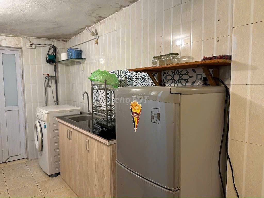 Chính chủ nhờ bán căn tập thể tầng 1 - Kim Liên - 30/80m2 -hơn 4 tỷ