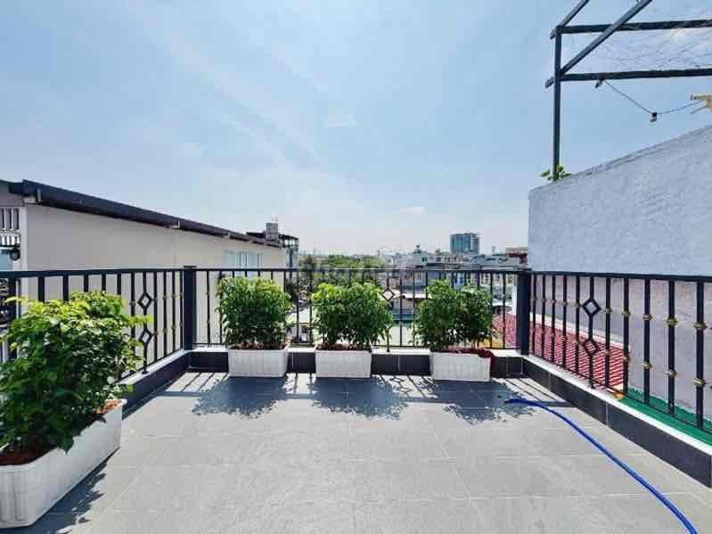 VIEW SÔNG - 38m2 (4 x 9.5) - 5 TẦNG - 4 PHÒNG NGỦ - GẦN ĐH VĂN LANG