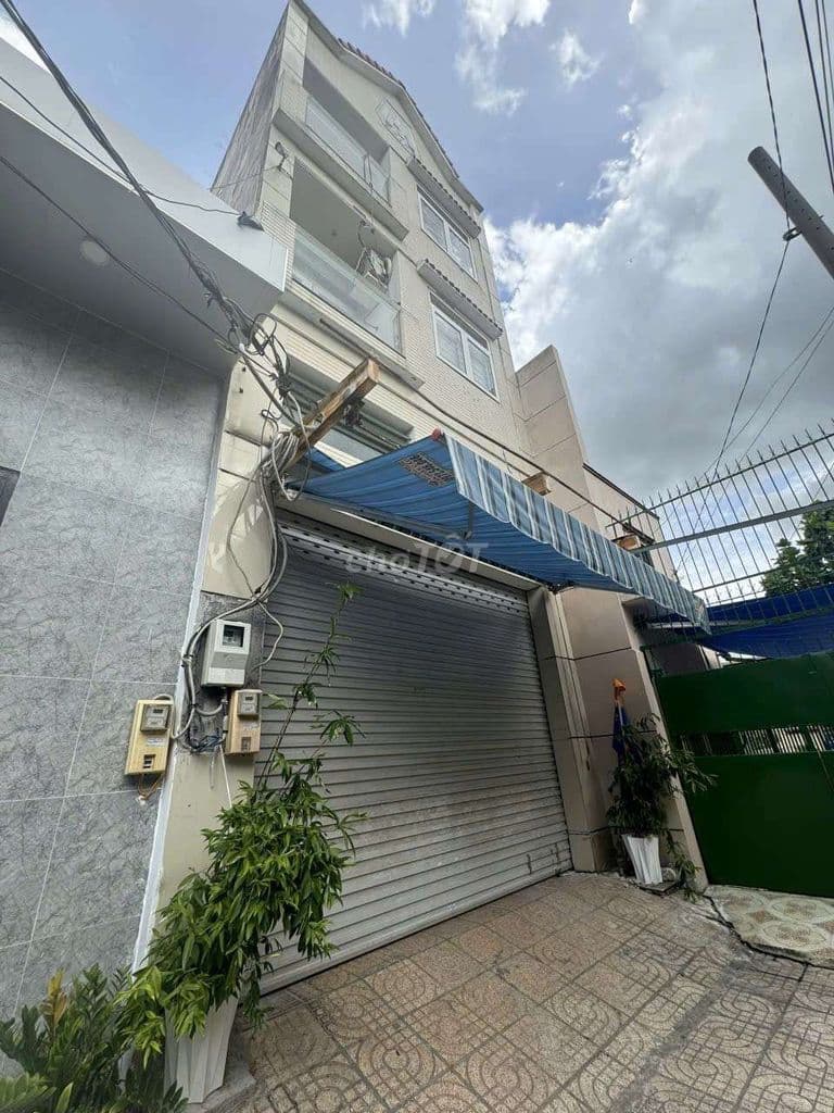 Nhà Nguyễn Văn Quá dt 5x18 trệt lửng 2 lầu ST giá 7,6 tỷ hxh 5m