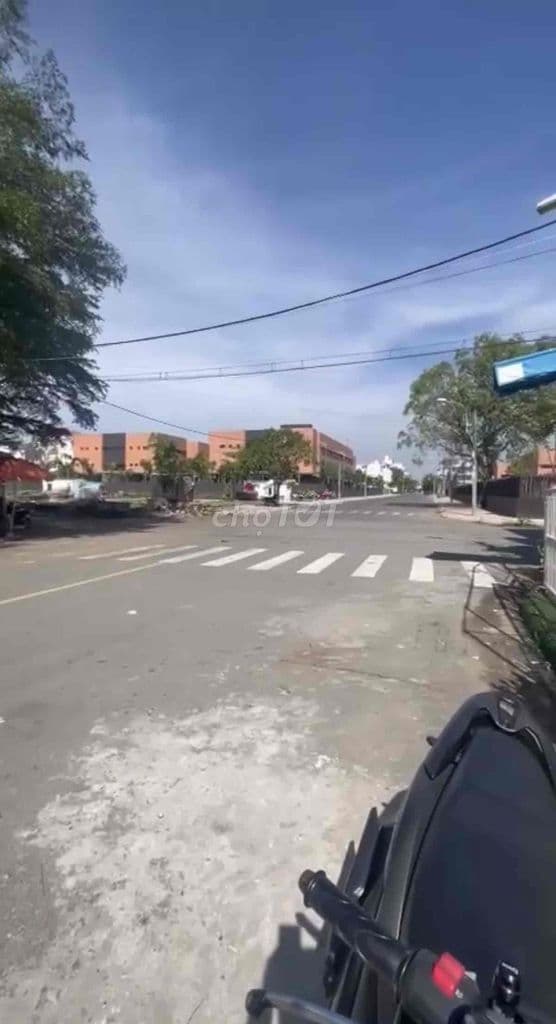 💥 Lô Đất giá *** 𝐌𝐓 Quốc lộ 50 xã Phong Phú Bình Chánh - 100m2 -