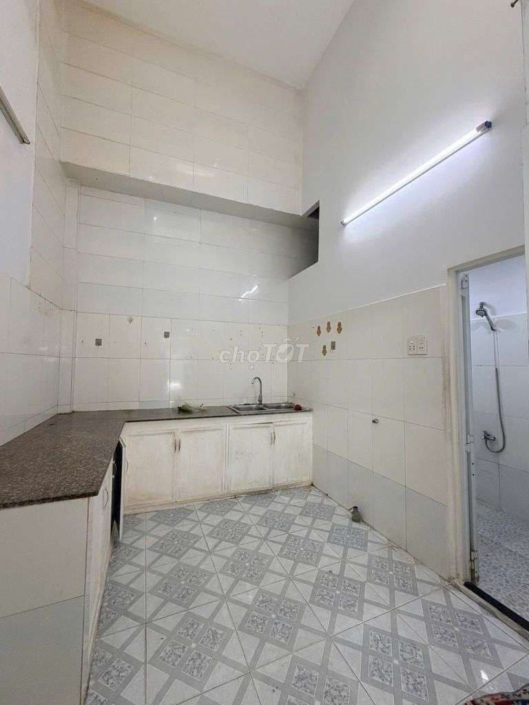 Bán nhà Khu Lê Văn Quới gần 4 Xã 2 tầng 48m2 hẽm ô tô chỉ 4 tỷ 5 - Ảnh 2