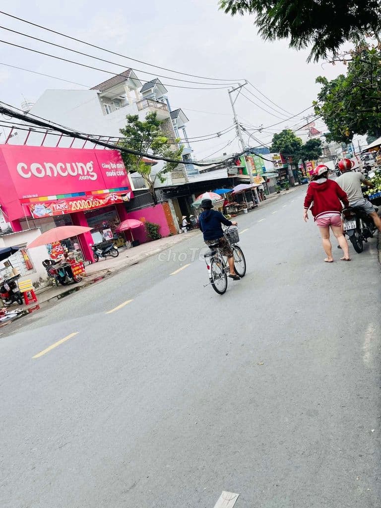 Nhà ngay Chợ Thới An. 1 Trệt 1 lầu đúc. Đất Thổ Cư 100%. Mới Đẹp