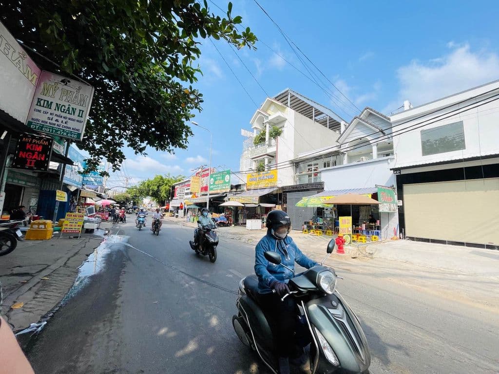 BÁN ĐẤT TẶNG NHÀ 80M2 BÙI VĂN NGỮ-NGUYỄN ẢNH THỦ QUẬN 12, GIÁ 4.x TỶ