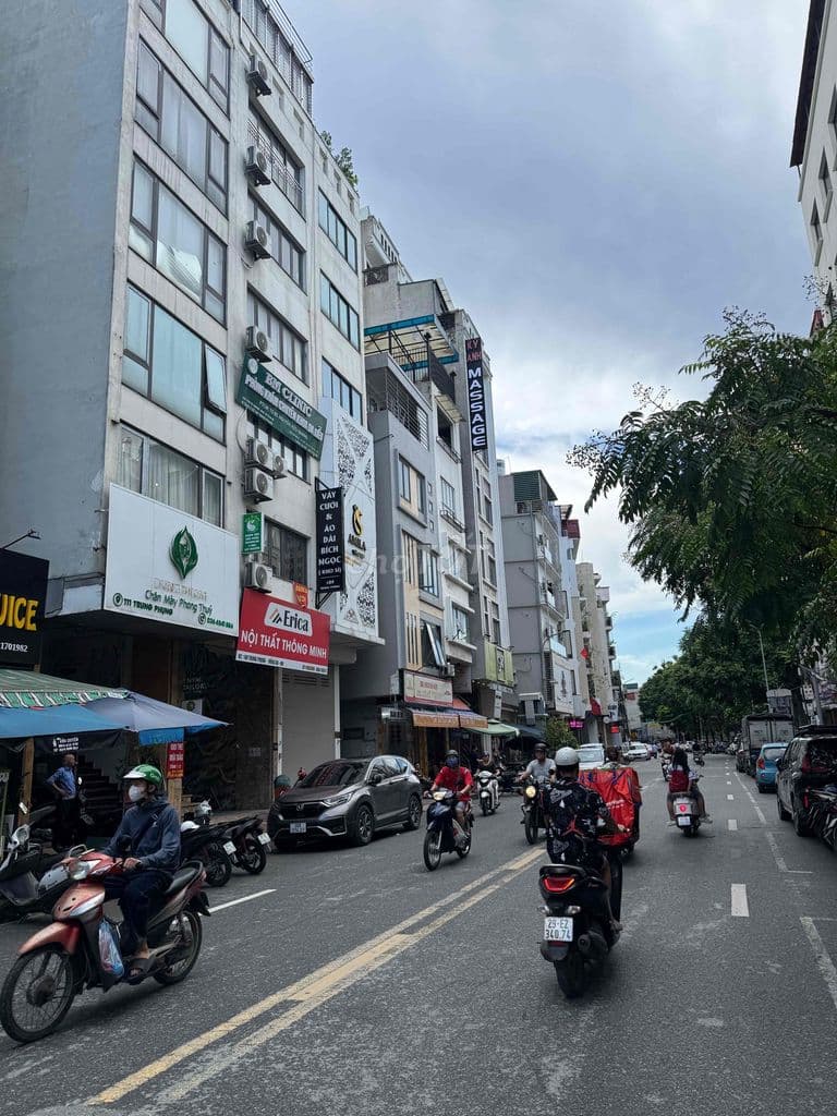 BÁN NHÀ 6T THANG MÁY MP TRUNG PHỤNG GIAO XÃ ĐÀN HÈ RỘNG DT 50M MT 5M