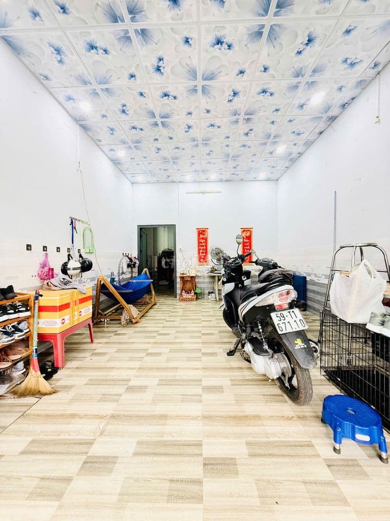 CHỈ 1,7 TỶ NHÀ SHR KDC, NGAY CHỢ TÂN THẠNH ĐÔNG, SÁT VÀNH ĐAI 3.