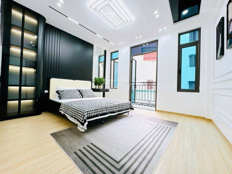 Bán nhà Hoàng Văn Thái - 5 tầng thang máy - Nhà đẹp gần phố - Ảnh 3