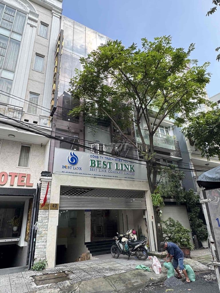 Bán Toà Nhà VP 1 hầm -1 Trệt - 4 Lầu