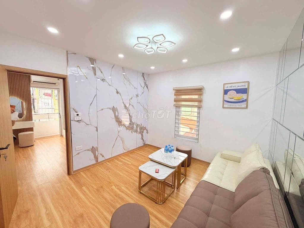 Bán Tập Thể phố Quỳnh Mai nhà đẹp 2 thoáng sổ to 80m2 T5 giá nhỉnh 4 t - Ảnh 3