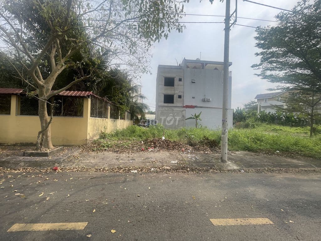 5 tỷ 5/nền 6x16 sổ cá nhân, không ép xây, KDC Phú Lợi