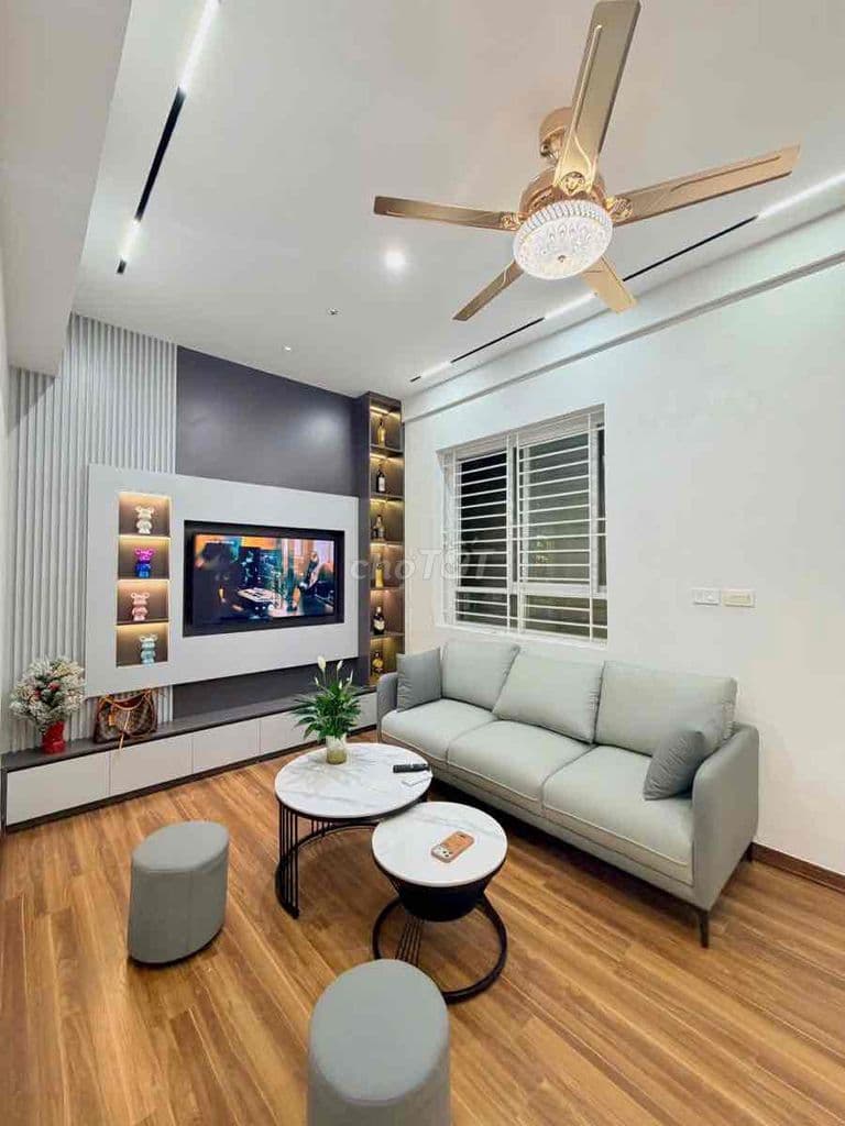 bán chung cư thành phố giao lưu- 4.85 tỷ - 2 ngủ