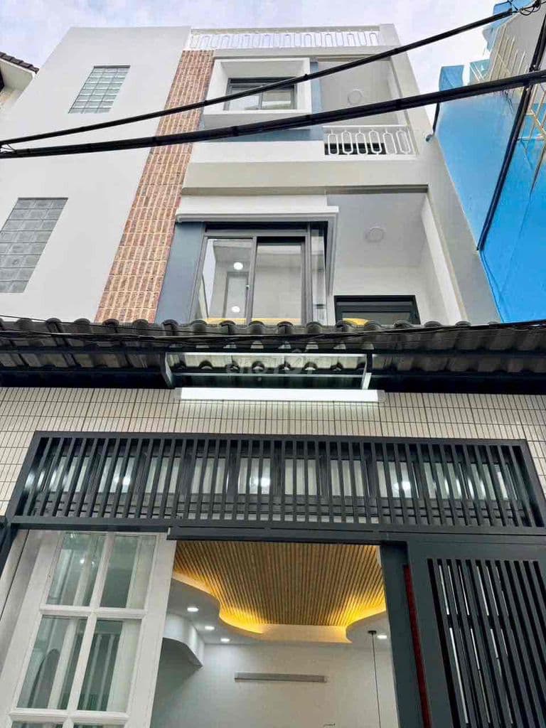 Bán nhà 4 tầng sau căn mặt tiền Dương Bá Trạc Q8