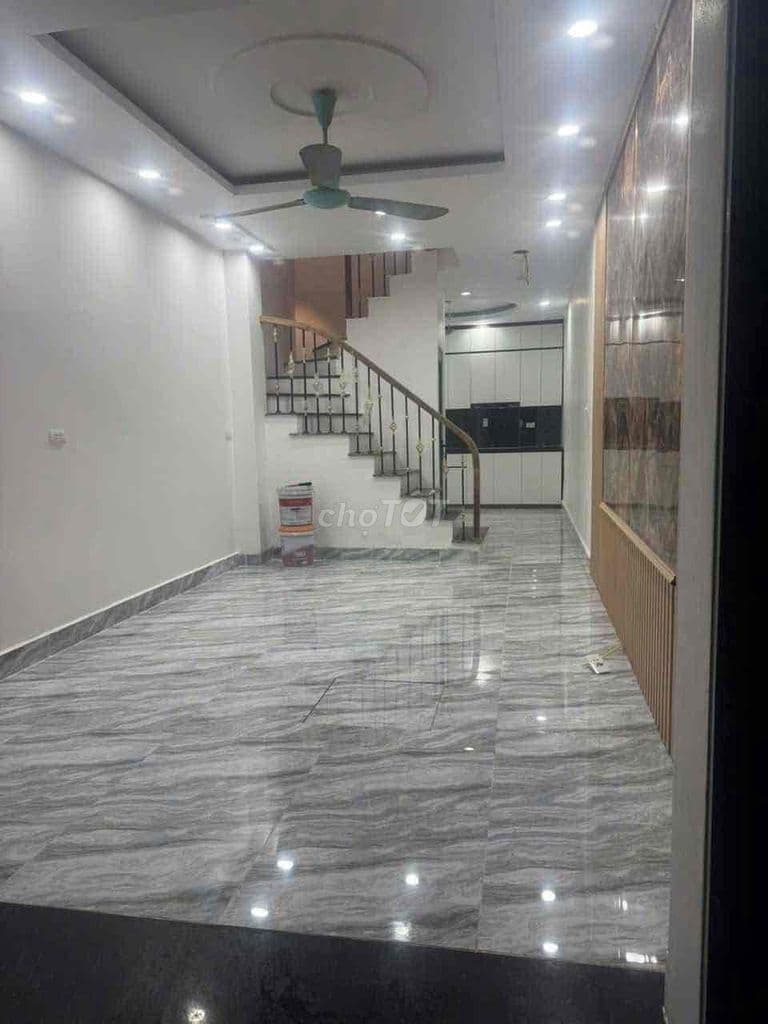 Bán nhà đẹp 5 ngủ Định Công Hạ-15m oto-gần bãi gửi oto-35m*3T; MT4m