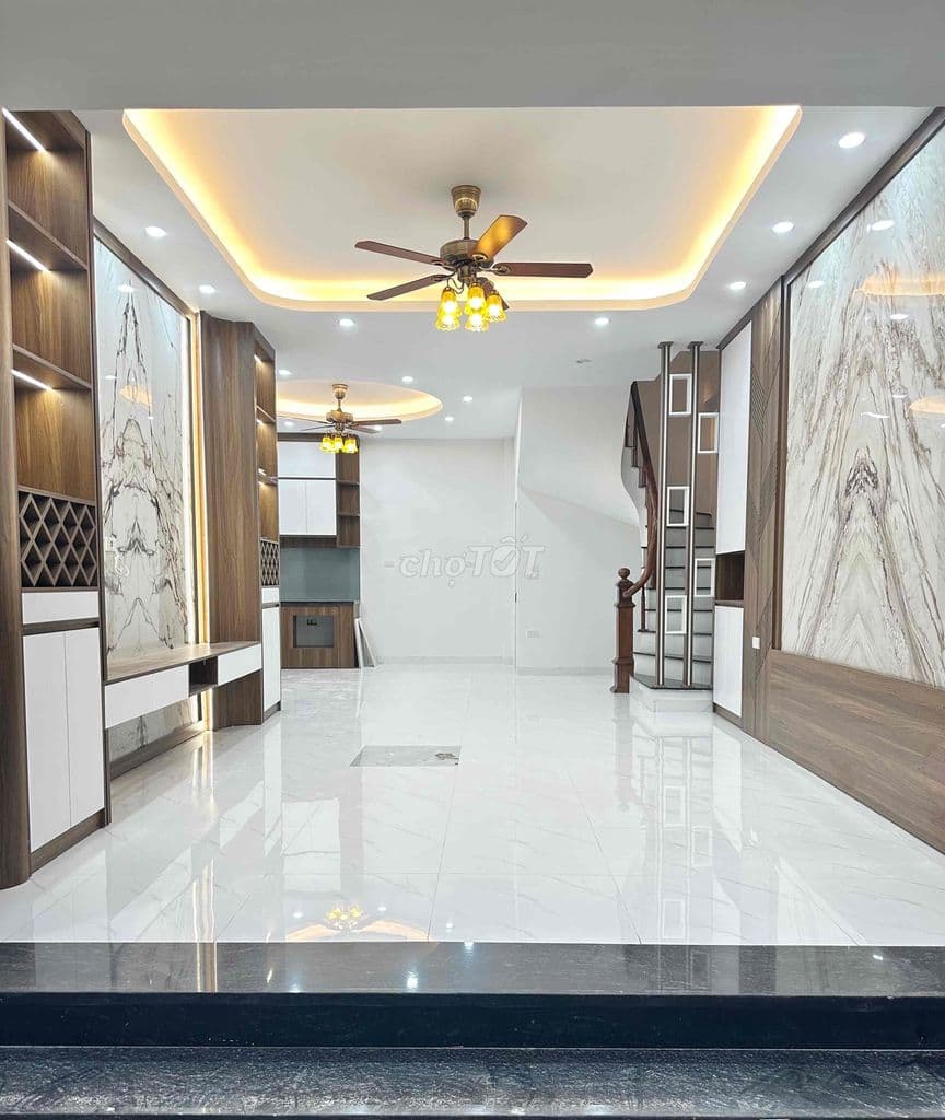 Siêu phẩm Di Trạch 55m2 - Có sân để xe riêng - Ảnh 2