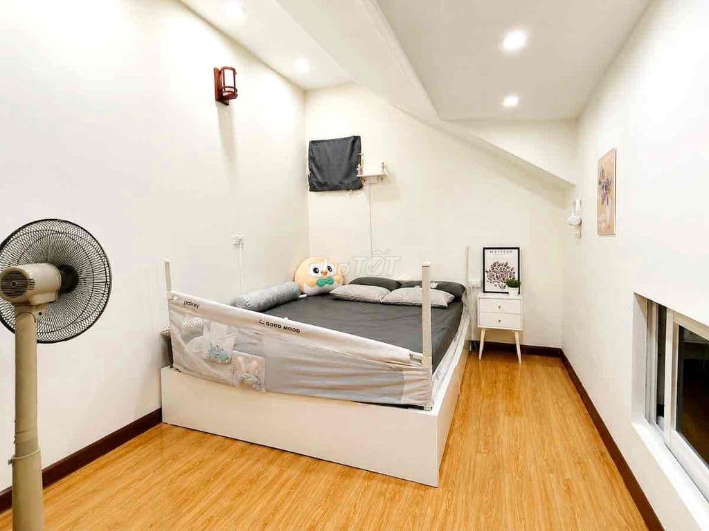 Bán TT Lý Nam Đế, sát phố, tầng thấp, 32/50m, 3 ngủ full nội thất - Ảnh 3